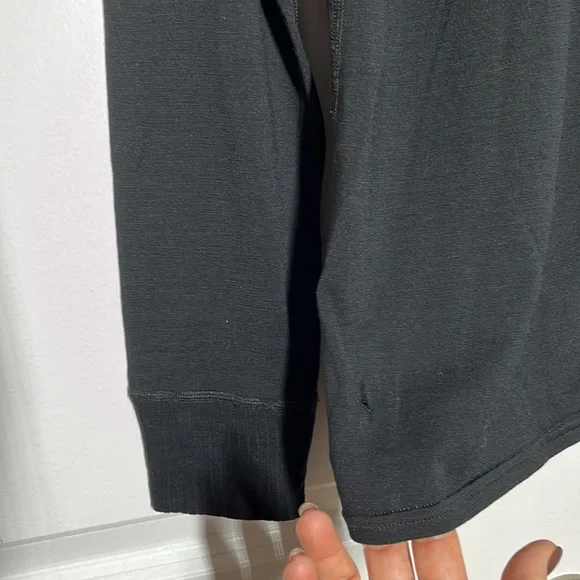 Patagonia black Performance Base Layer 100% wool thermal top size Men’s M - Picture 5 of 10